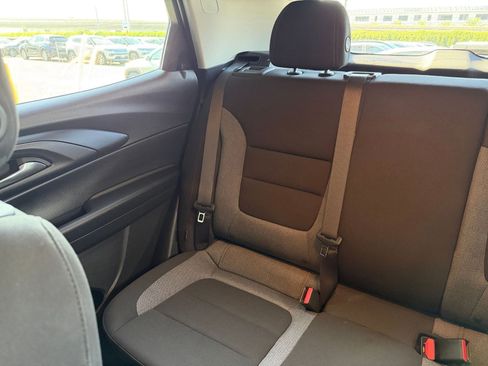 Used 2025 Chevrolet TrailBlazer LT image 37