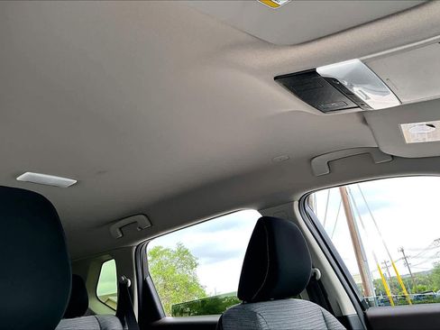 Certified 2023 Nissan Rogue SV image 14