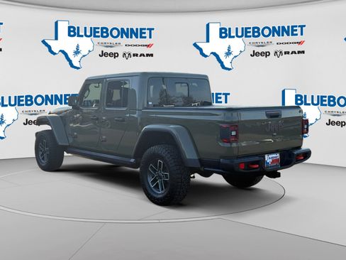 Used 2025 Jeep Gladiator Mojave AWD/4WD image 7