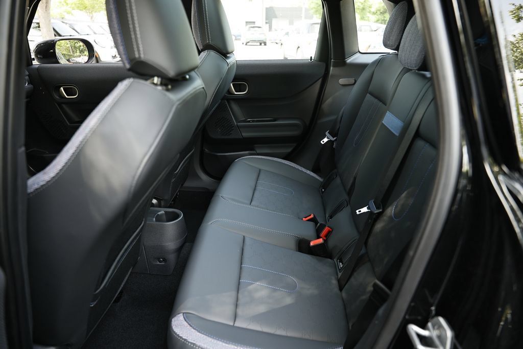 New 2026 MINI Cooper 4-Door Hardtop FWD image 28
