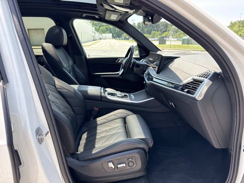 Certified 2024 BMW X5 xDrive40i w/ Premium Package AWD/4WD image 16