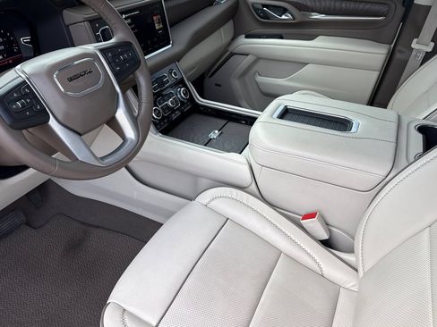Used 2024 GMC Yukon Denali w/ Max Trailering Package AWD/4WD image 10