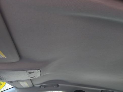 Used 2012 Buick Regal Leather FWD image 28