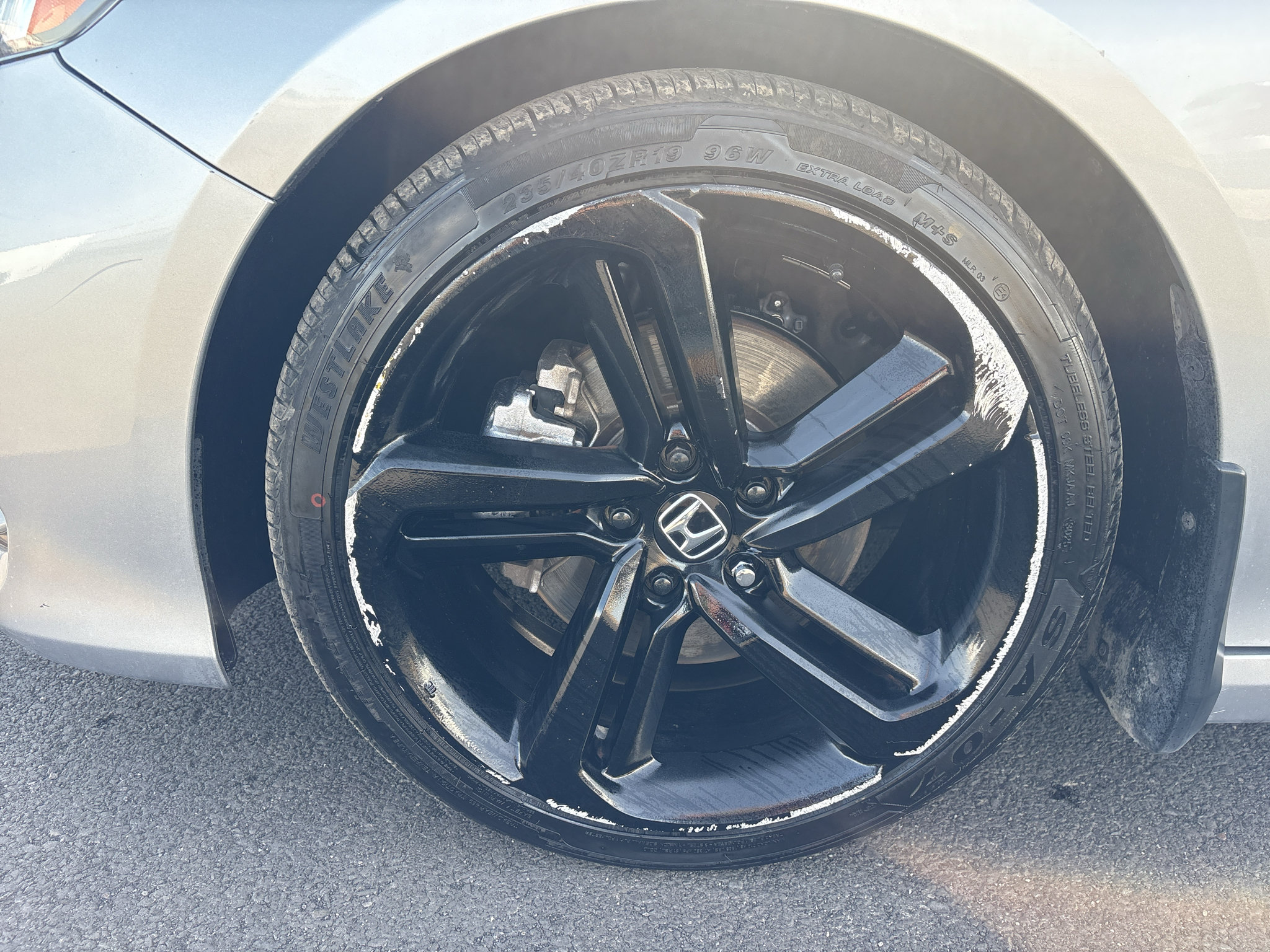 Used 2018 Honda Accord Sport image 9