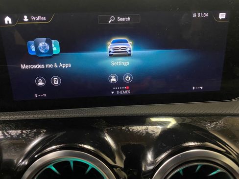 Used 2023 Mercedes-Benz CLA 250 4MATIC image 11