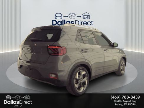 Used 2023 Hyundai Venue SEL image 6