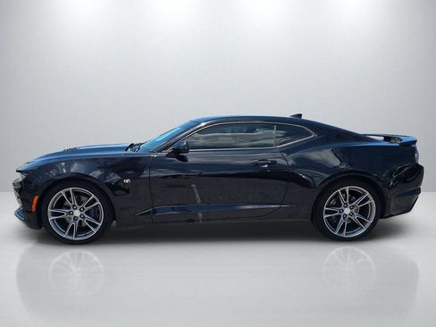 Used 2019 Chevrolet Camaro SS RWD image 8
