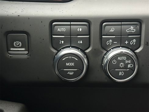 Used 2022 GMC Sierra 1500 AT4 w/ AT4 Premium Package image 30