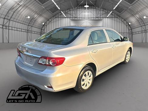 Used 2013 Toyota Corolla L FWD image 7