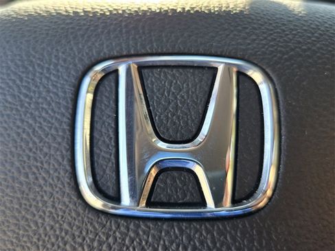 Used 2025 Honda Ridgeline Sport image 33