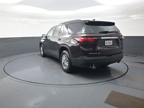 Used 2023 Chevrolet Traverse LT w/ Rear Camera Mirror Package AWD/4WD image 5