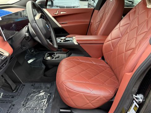 Certified 2023 BMW iX xDrive50 w/ Sport Package image 22