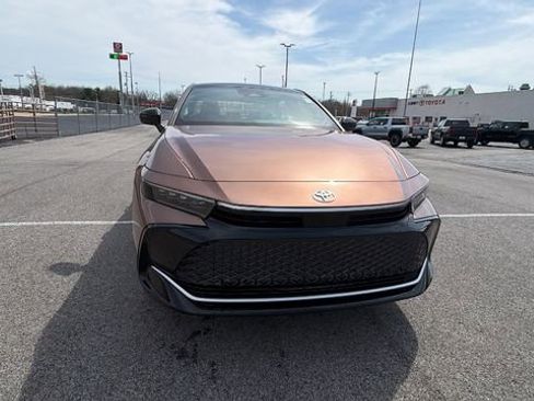 New 2026 Toyota Crown Platinum image 9