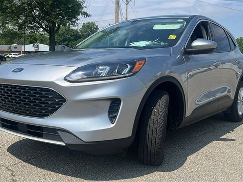 Used 2021 Ford Escape SE image 8