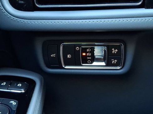 Used 2020 Lincoln Aviator Reserve w/ Elements Package Plus AWD/4WD image 27