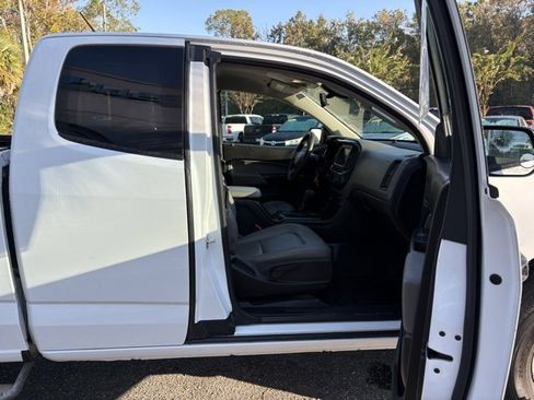 Used 2018 Chevrolet Colorado W/T image 31