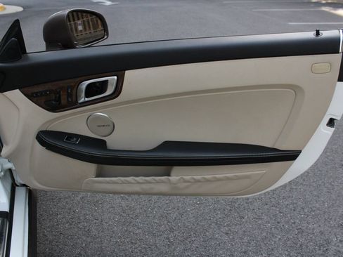 Used 2015 Mercedes-Benz SLK 350 w/ Multimedia Package image 19