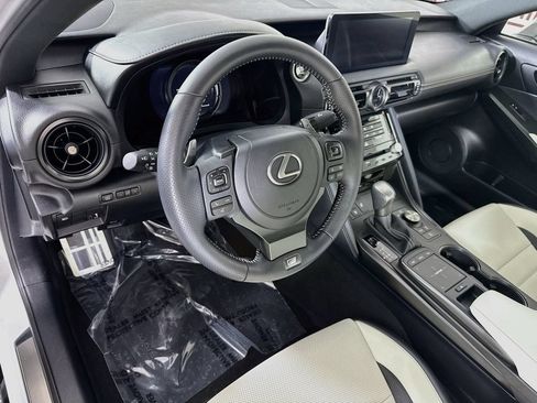 Used 2023 Lexus IS 350 F Sport RWD image 19