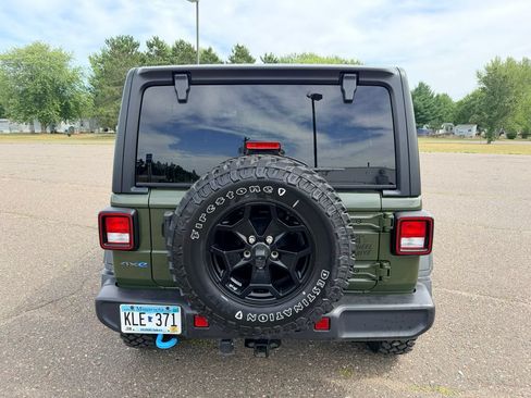 Used 2023 Jeep Wrangler Unlimited w/ Cold Weather Group AWD/4WD image 4