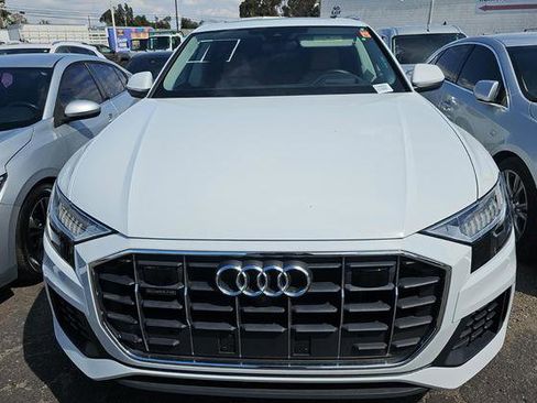 Used 2023 Audi Q8 Prestige w/ Prestige Package image 12