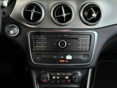 Used 2017 Mercedes-Benz GLA 250 image 50