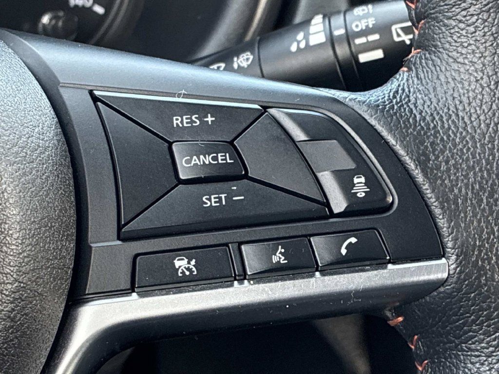 Certified 2024 Nissan Kicks SR w/ SR Premium Package FWD image 27
