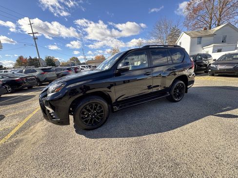 Used 2022 Lexus GX 460 image 23