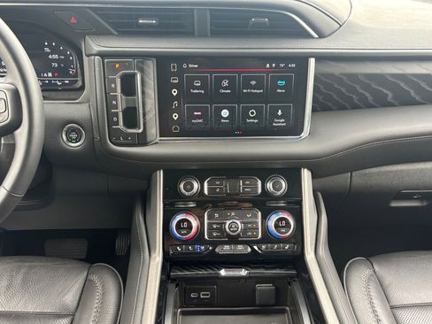 Used 2023 GMC Yukon XL Denali w/ Max Trailering Package image 3