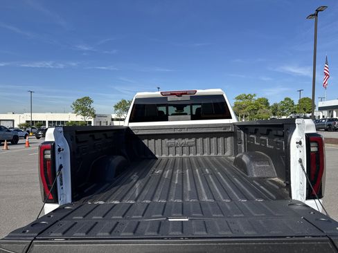 New 2026 GMC Sierra 2500 AT4X AWD/4WD image 33