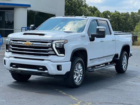 Used 2024 Chevrolet Silverado 2500 High Country w/ High Country Premium Package AWD/4WD image 48