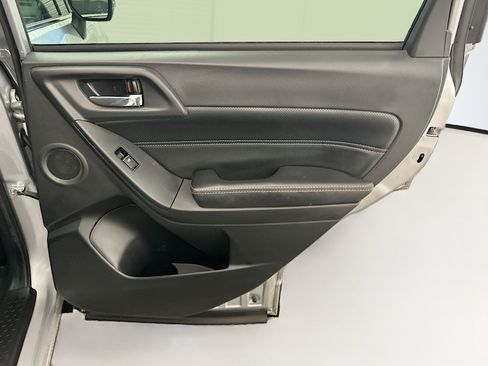 Used 2018 Subaru Forester 2.0XT Touring w/ Popular Package #2 AWD/4WD image 33