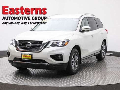 Used 2020 Nissan Pathfinder SL AWD/4WD image 1