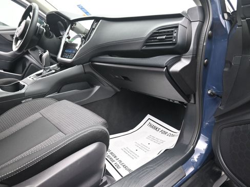 Used 2025 Subaru Outback Premium image 29