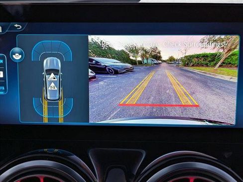 Certified 2025 Mercedes-Benz GLB 250 image 13