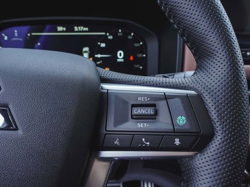 New 2026 Mitsubishi Outlander SEL image 25