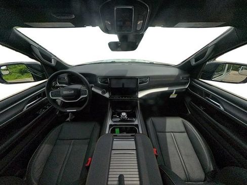 New 2026 Jeep Grand Wagoneer 4WD image 37