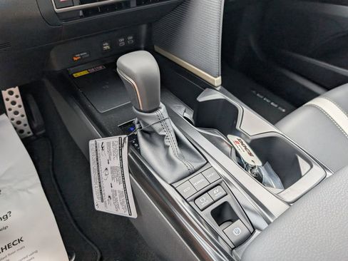 New 2026 Toyota Camry SE FWD image 17