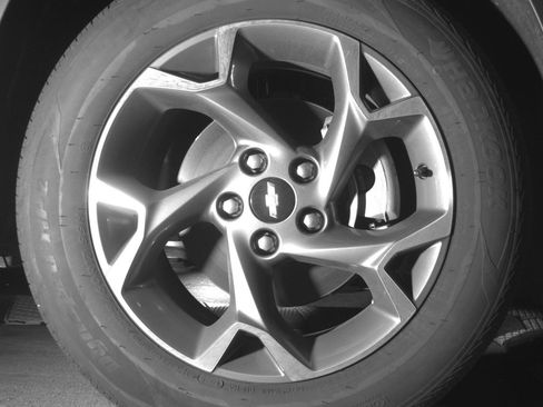 Used 2025 Chevrolet Trax LT image 13