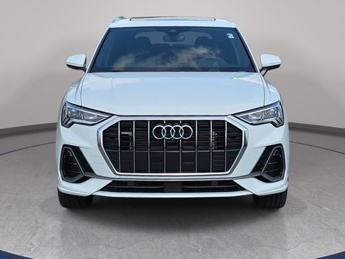Used 2022 Audi Q3 2.0T Premium Plus AWD/4WD image 2