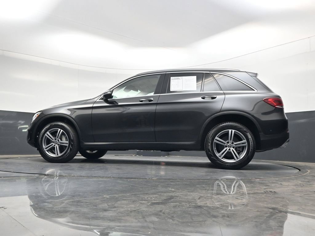 Used 2022 Mercedes-Benz GLC 300 4MATIC w/ Driver Assistance Package image 45