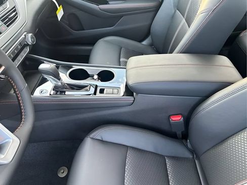 Certified 2025 Nissan Altima 2.5 SR AWD/4WD image 6