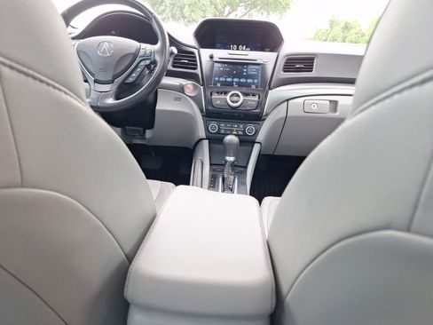 Used 2022 Acura ILX w/ Premium Package FWD image 30