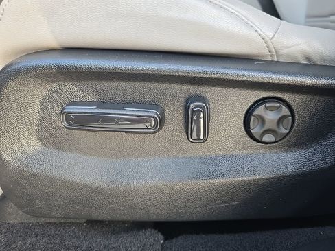 Used 2018 Honda CR-V EX-L image 12
