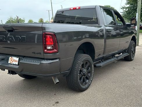 Used 2025 RAM 2500 Big Horn AWD/4WD image 9