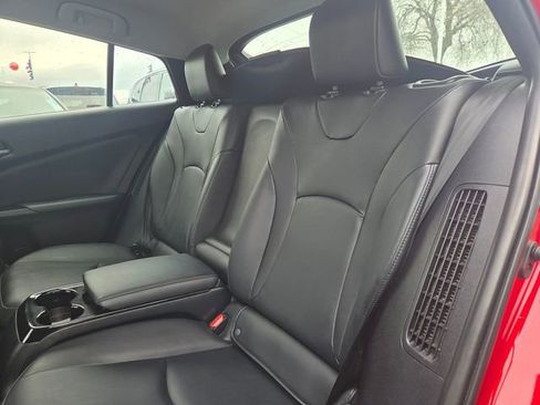 Used 2019 Toyota Prius Prime Advanced image 9
