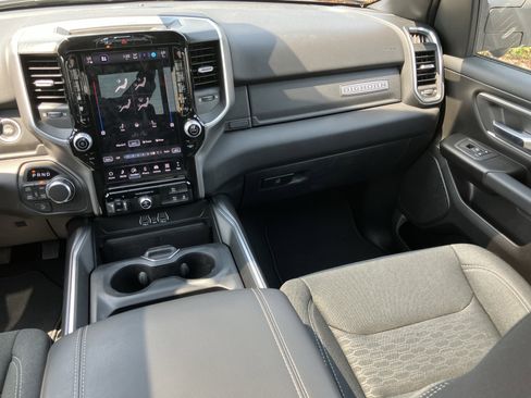 Used 2025 RAM 1500 Big Horn AWD/4WD image 21