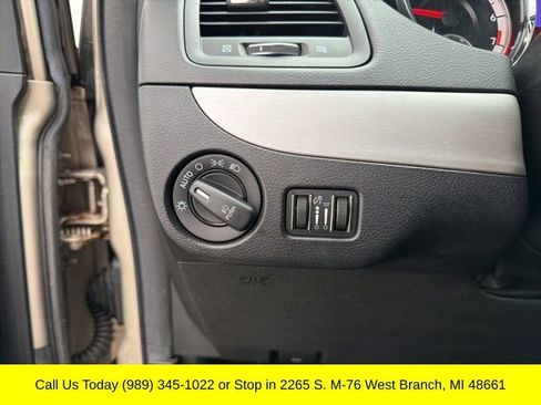 Used 2014 Dodge Grand Caravan R/T w/ Driver Convenience Group FWD image 22