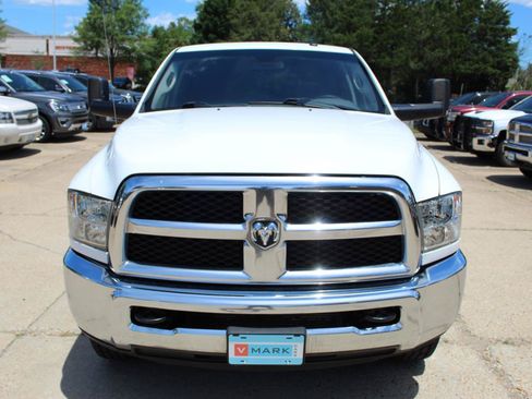Used 2014 RAM 2500 Tradesman w/ Chrome Appearance Group AWD/4WD image 3