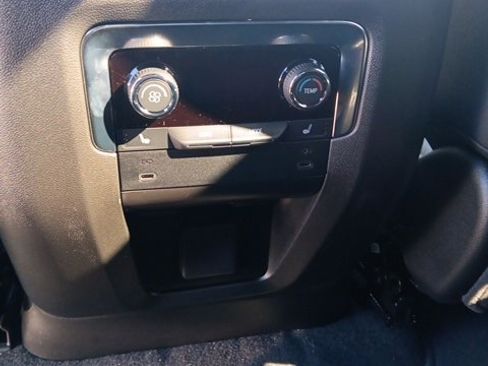 New 2026 Chevrolet Tahoe High Country image 18