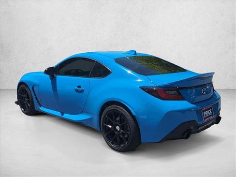 Used 2022 Toyota GR86 Premium w/ ALL Weather Mat Package (TMS) RWD image 7